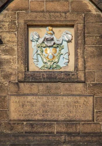 Matthew Smith Almshouses Crest